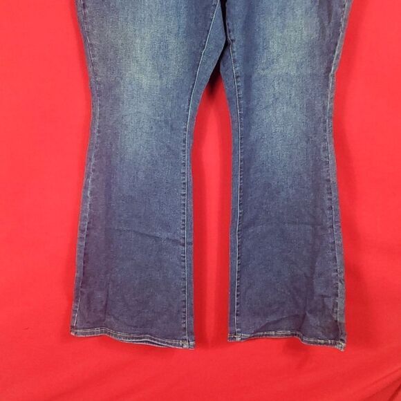 NEW JUDY BLUE FLARE FIT Size 22W - Picture 3 of 9